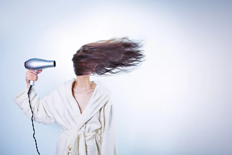 blow dryer